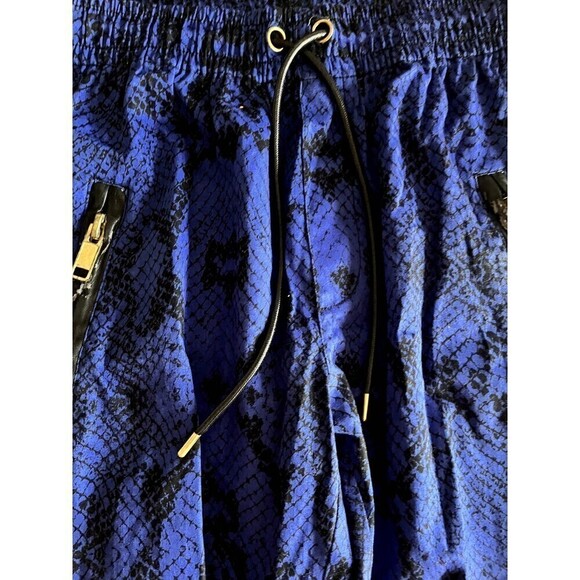 Hip and Bone Men's Blue Camo Sweatpants - Size Medium, Gently Used - Picture 4 of 15